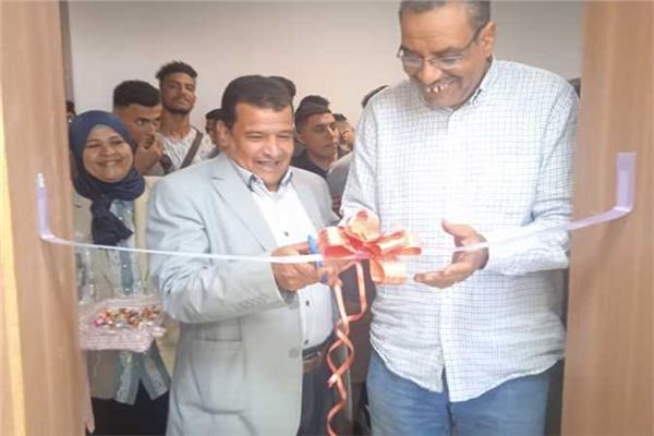 معرض للكتاب بكلية الألسن