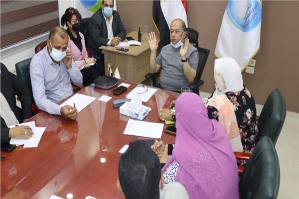مياه أسيوط تتابع تنفيذ الوصلات المنزلية بــ 7 مراكز ضمن المبادرة الرئاسية 