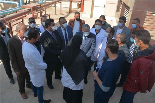 محافظ المنيا يتفقد عددا من المشروعات التنموية الكبرى بمركز سمالوط