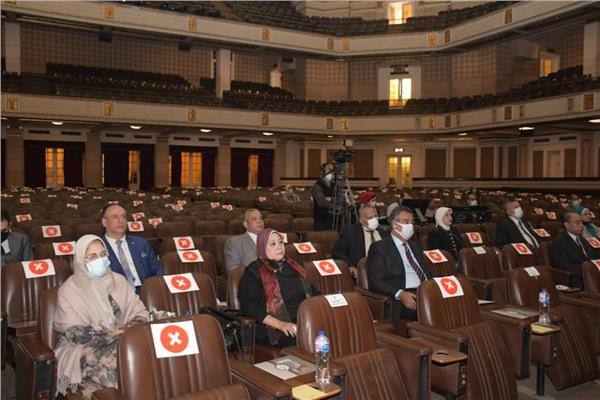  مجلس جامعة القاهرة