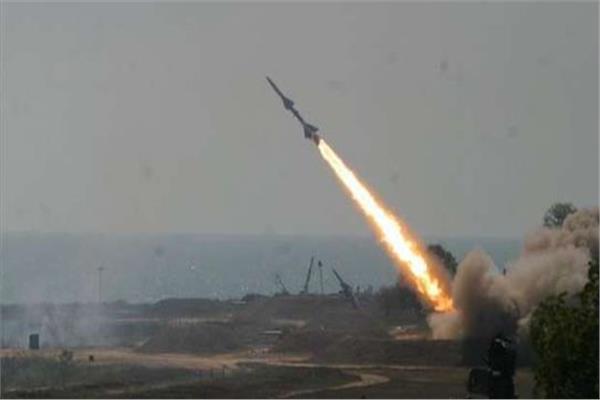 روسيا تطلق صاروخا يفوق سرعة الصوت 