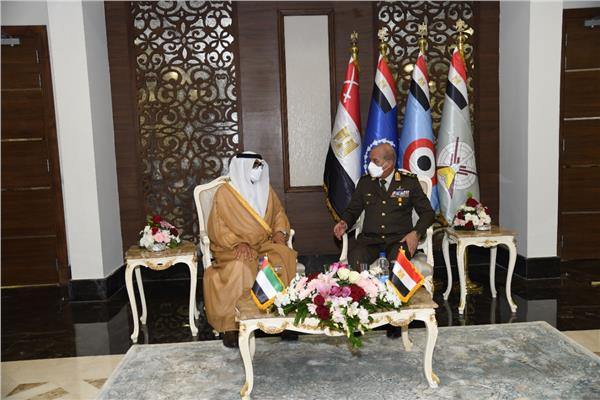 وزير الدفاع يلتقي نظيره الإماراتي 