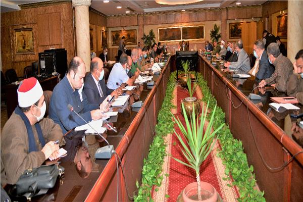 اجتماع موسع لمحافظ الغربية