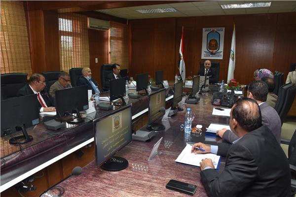 مجلس جامعة الأقصر 