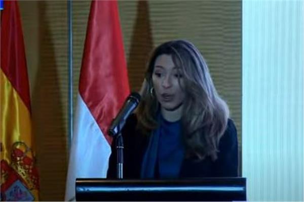 وزيرة التجارة والصناعة الإسبانية