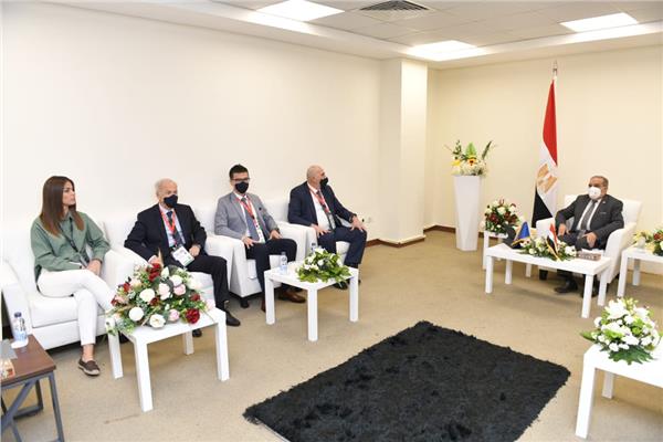 «الإنتاج الحربي» تبحث مع «IGMAN وTRB البوسنية» التعاون المشترك