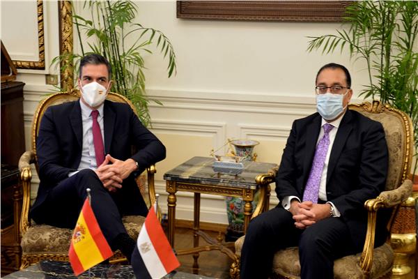 رئيس الوزراء المصري ورئيس الحكومة الإسبانية 