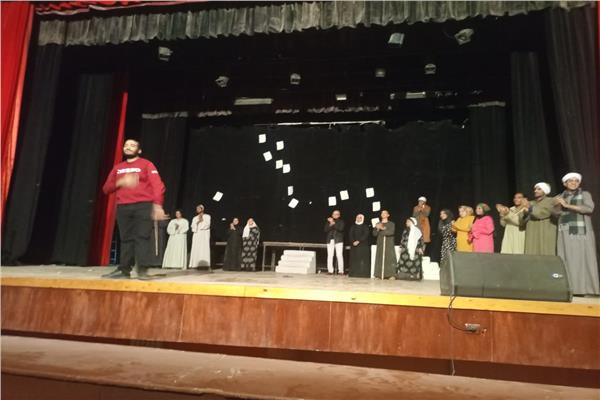 عروض مسرحية لنوادى مسرح بثقافة سوهاج   
