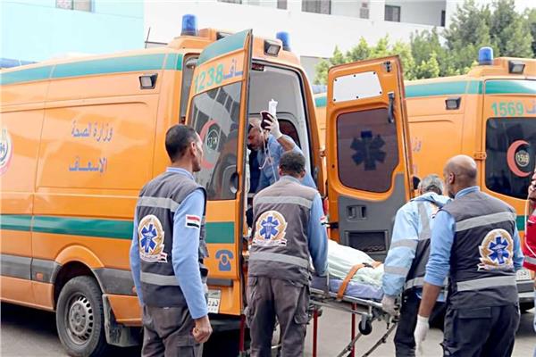 إصابة مدير مدرسة تعدي عليه أحد المواطنين بالضرب بالمنيا 
