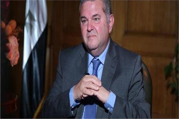 الدكتور هشام توفيق وزير قطاع الأعمال