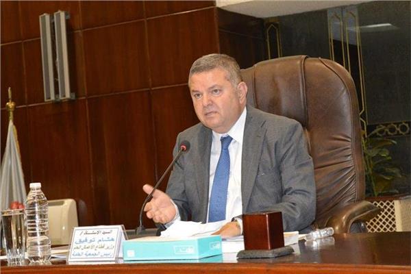 الدكتور هشام توفيق وزير قطاع الأعمال