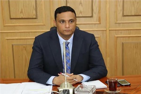  أيمن مختار محافظ الدقهلية