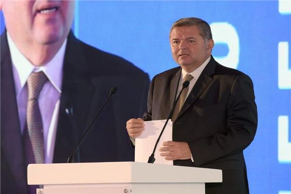 الدكتور هشام توفيق