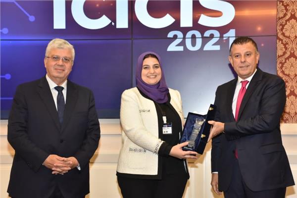د. محمود المتيني رئيس جامعة عين شمس