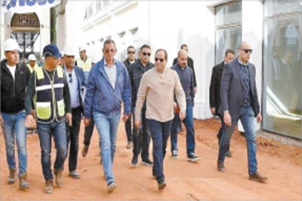 الرئيس عبدالفتاح السيسى فى إحدى الجولات التفقدية للعاصمة