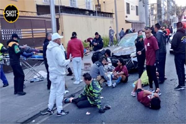 سائق مخمور يدهس 13 حاجا في طريقهم إلى كنيسة في مكسيكو سيتي