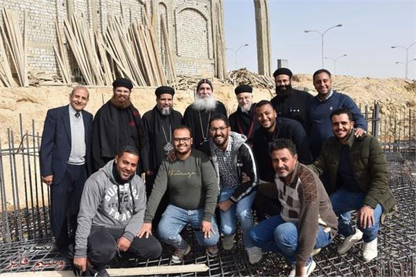 الأنبا غبريال يتفقد إنشاءات كاتدرائية ومدرسة في بني سويف الجديدة