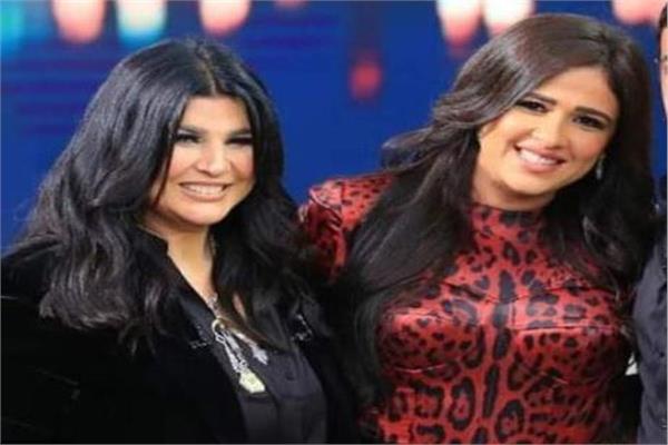 ياسمين عبد العزيز