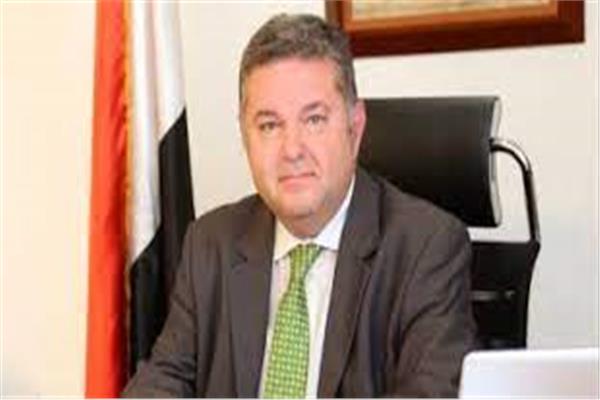 هشام توفيق وزير قطاع الأعمال العام