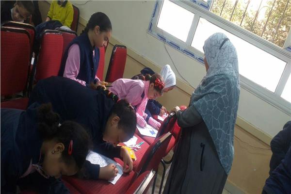 ورشة فنية بمدرسة اهالينا بالقاهرة 