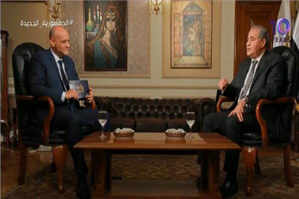 وزير التموين مع خالد ميري