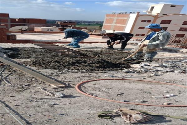 بالصور محافظ الغربية يوجه بإحالة صاحب عقار بطنطا إلى النيابة العامة 
