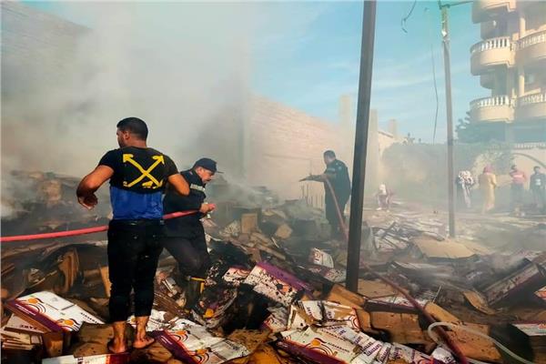 اخماد حريق شب بمصنع لانتاج الكرتون بقويسنا الصناعيه