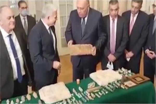 «بوابة أخبار اليوم» أول من فجر قضية بيع آثارنا في تل أبيب