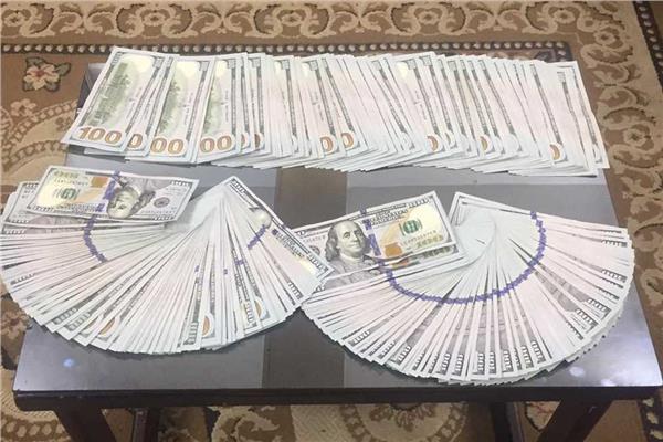 حبس صاحب شركة الكترونيات بالاسكندريه للاتجار فى النقد الأجنبى 