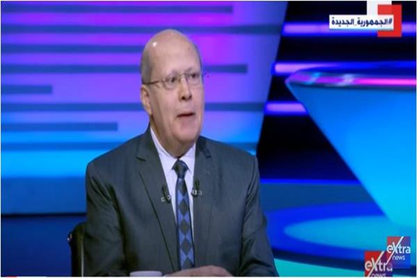 الكاتب الصحفى عبدالحليم قنديل