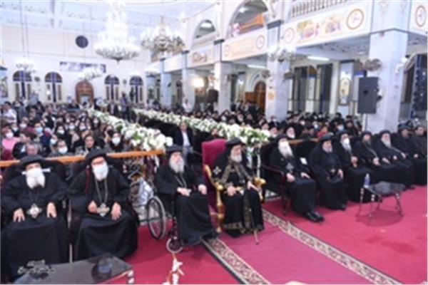 الاحتفال الكنسي باليوبيل الذهبي لنيافة الأنبا باخوميوس 