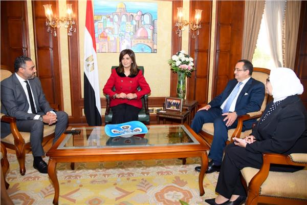 مبادرة «اتكلم عربي»