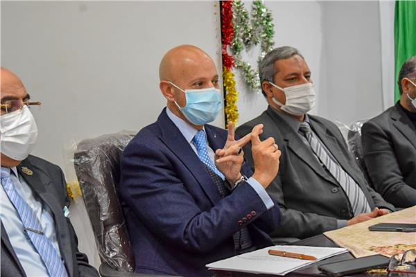  وكيل وزارة الصحة بالشرقية  يناقش الاستعداد لحملة التطعيم ضد شلل الأطفال