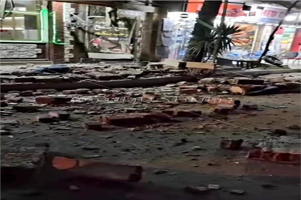 مصرع عاملين انهارت بهما شرفة عقار أثناء ترميمها بالإسكندرية