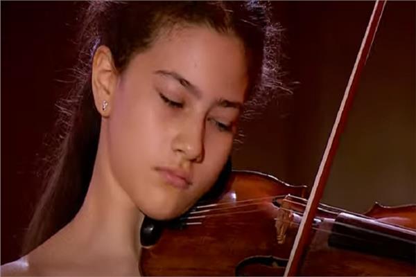 مريم أبو زهرة، عازفة الكمان وحفيدة الفنان الكبير عبد الرحمن أبو زهرة