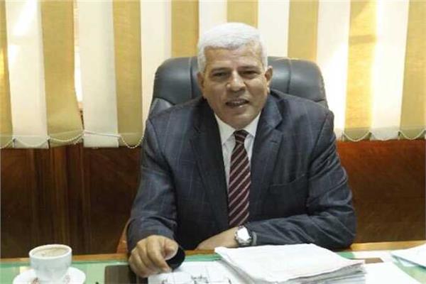  الدكتور سيد خليفة نقيب الزراعيين