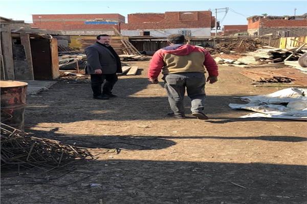 نيابة عن 30 الف عامل  نائب يطالب بمنطقة صناعيه للكتان بزفتي 
