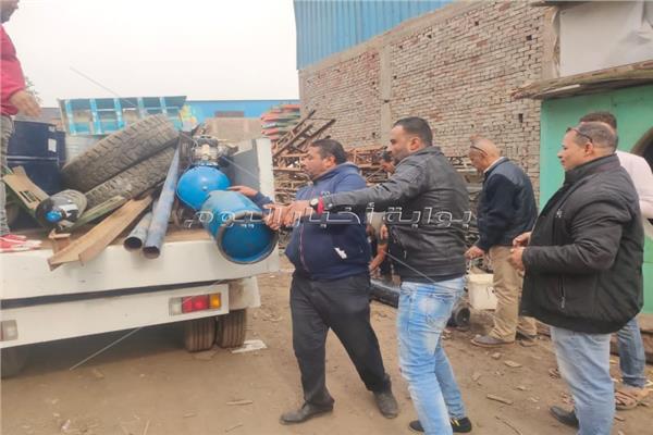 حملة إشغالات موسعة لضبط المخازن والمحال المخالفة بـ«بشتيل»