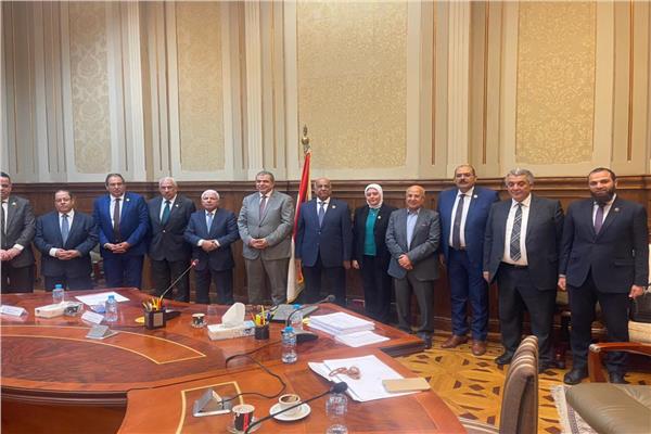 حوار حول مشروع قانون العمل 