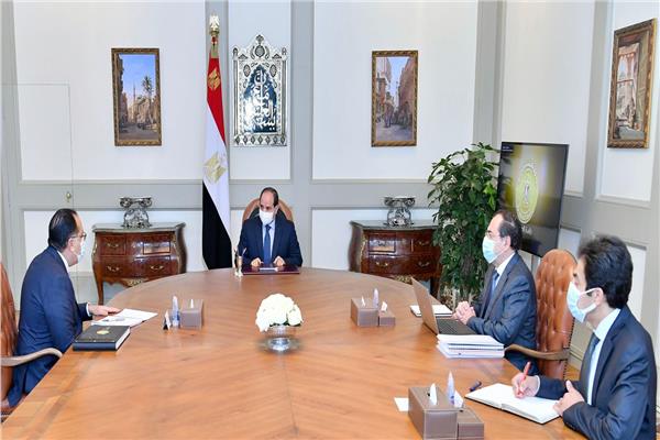 جانب من لقاء الرئيس مع رئيس الوزراء ووزير البترول