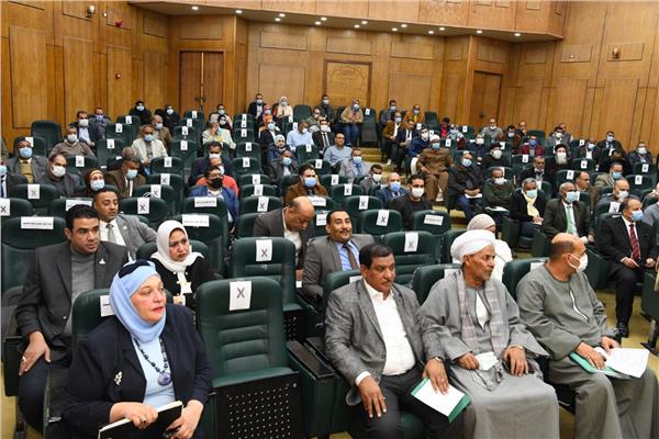  إعتماد المخططات التفصيلية لمشروعات التنمية لمدن دشنا والوقف ونقادة وفرشوط 