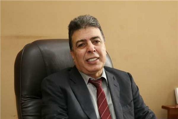  أنور فوزى 