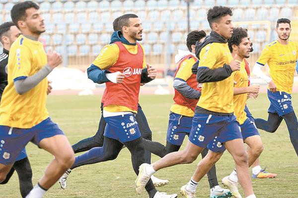  الإسماعيلى يواصل تدريباته استعداداً لاستئناف الدورى