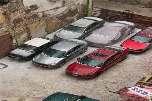 الثلوج تكسو شوارع الإسكندرية