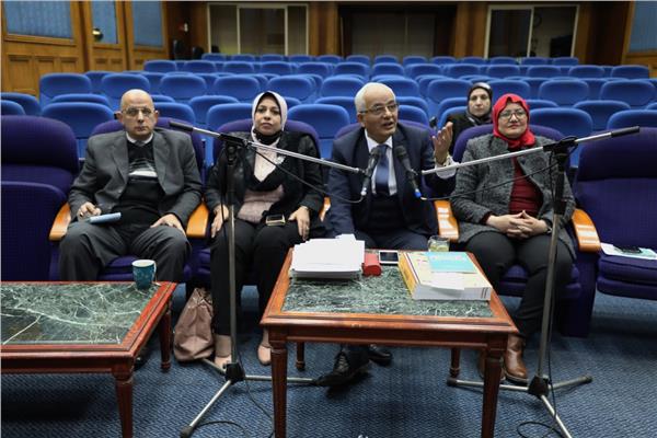  جتماعًا مع مديري المديريات التعليمية 