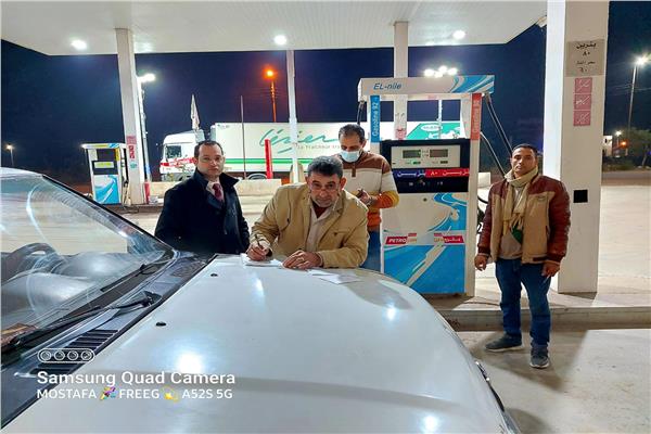 ضبط ٣٣ ألف لتر مواد بترولية تم تجميعها من السوق السوداء بالبحيرة 