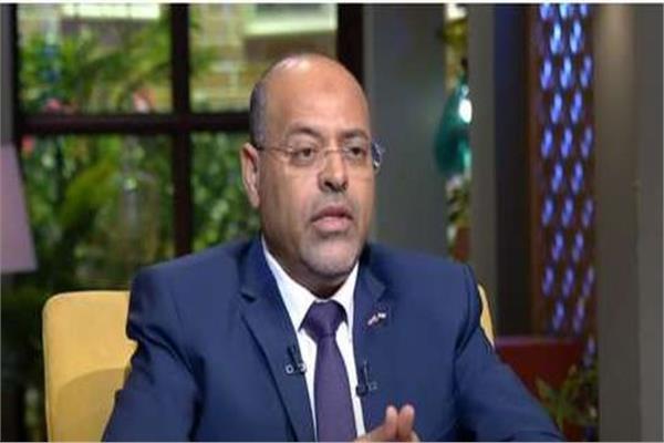 محمد جبران رئيس النقابة العامة للعاملين بالبترول