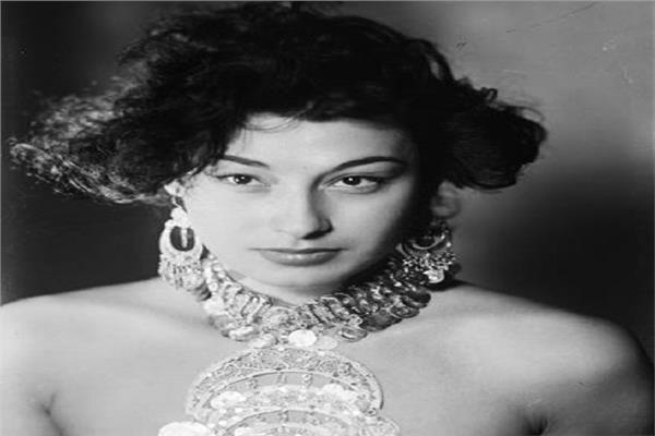 الفنانة لولا صدقي