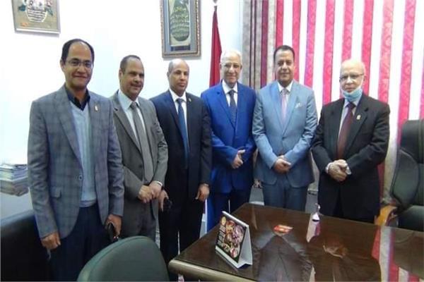 جامعة أسيوط 