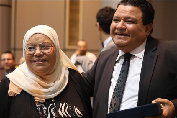 خالد جلال ونعيمة عجمي